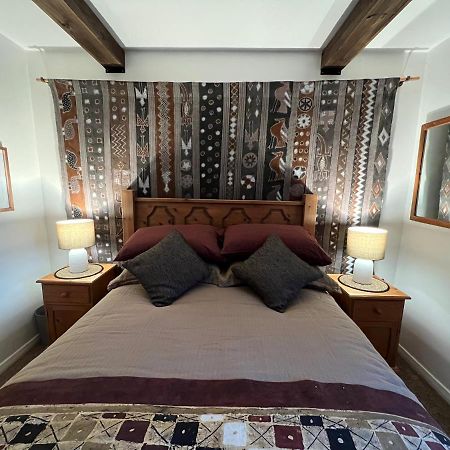 Cosy Private Accommodation In Corsham, Near Bath Exterior foto