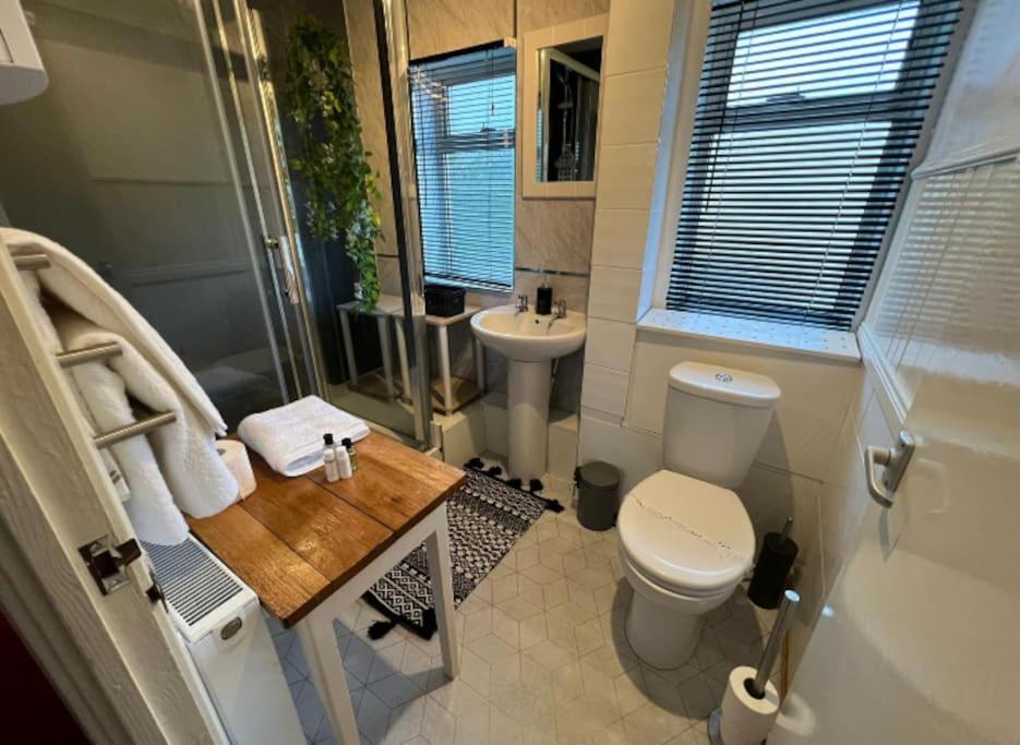 Cosy Private Accommodation In Corsham, Near Bath Exterior foto